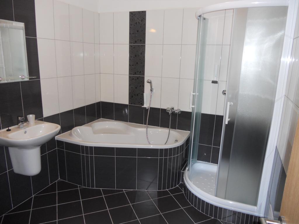 Motel Madona Banská Bystrica Oda fotoğraf