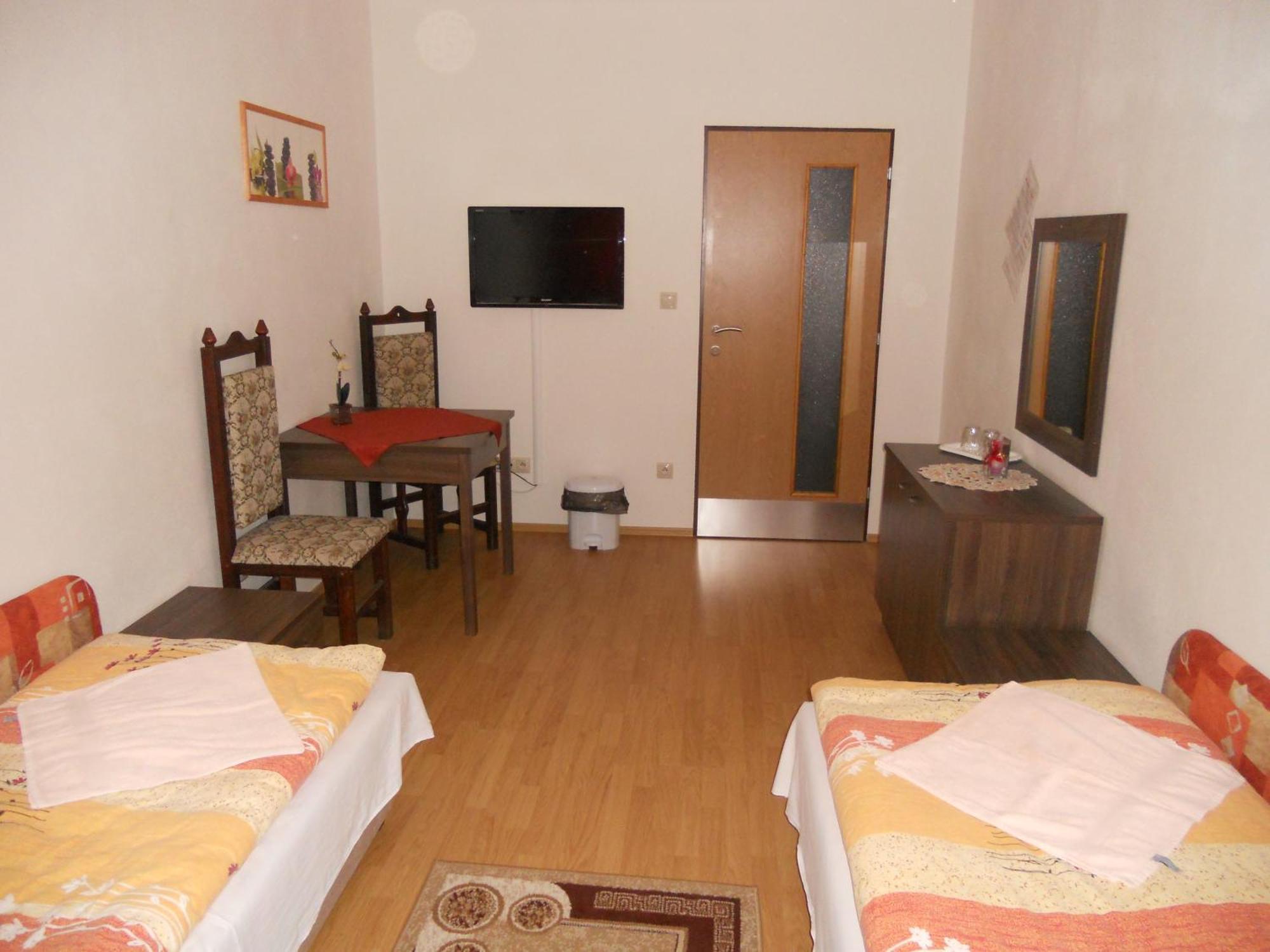 Motel Madona Banská Bystrica Dış mekan fotoğraf